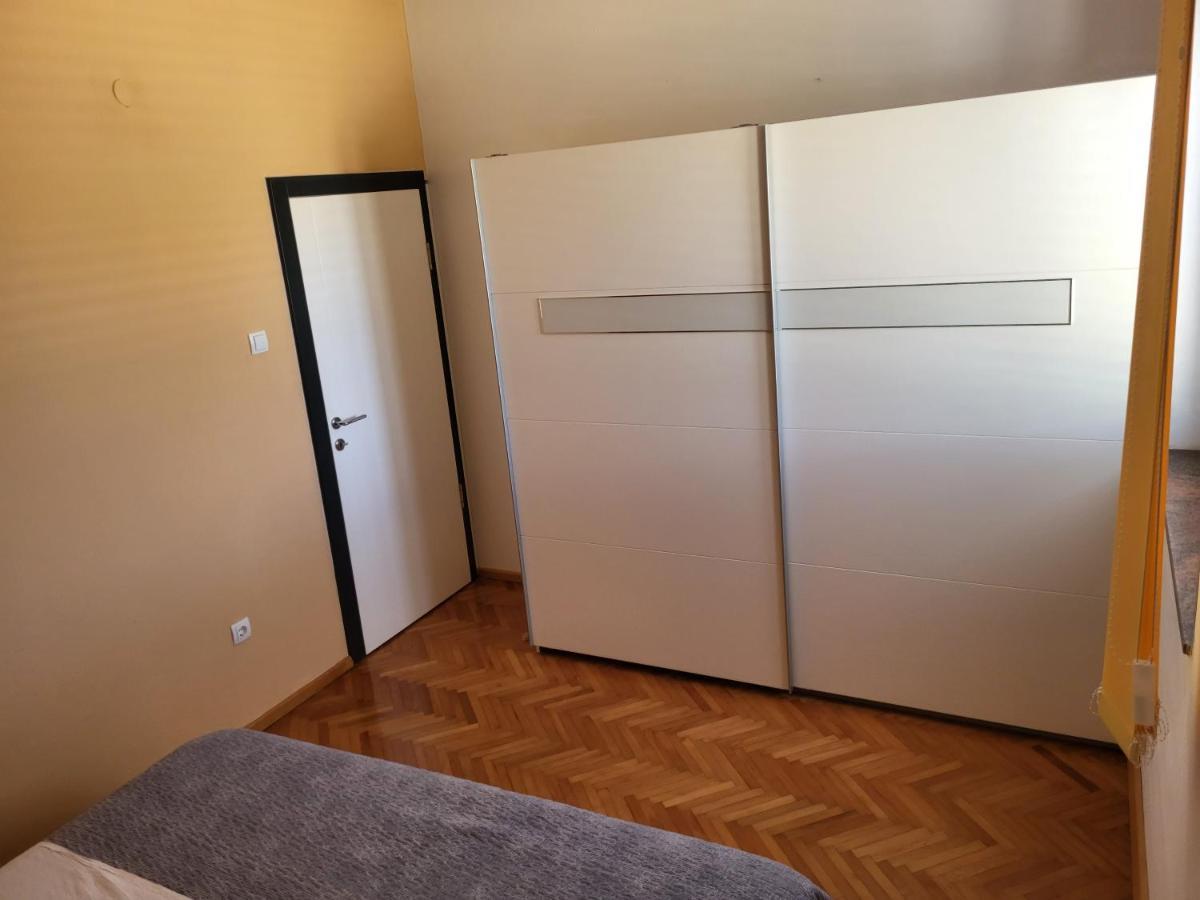 Apartment Leonardo Vrsi Bagian luar foto